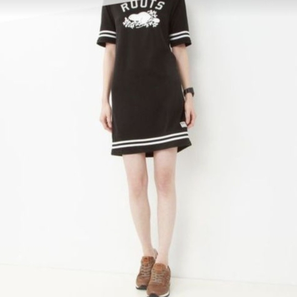 Roots Canada Short Sleeve Sweat Dress. - Picture 14 of 14